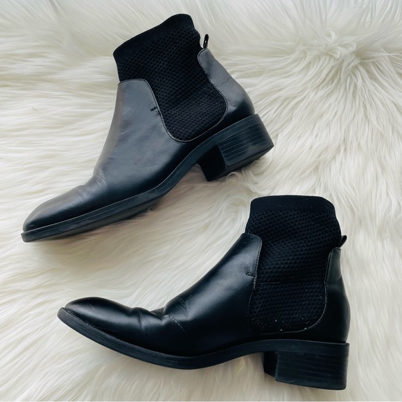 ZARA Black Heeled Leather Chelsea Boots - Picture 5 of 15